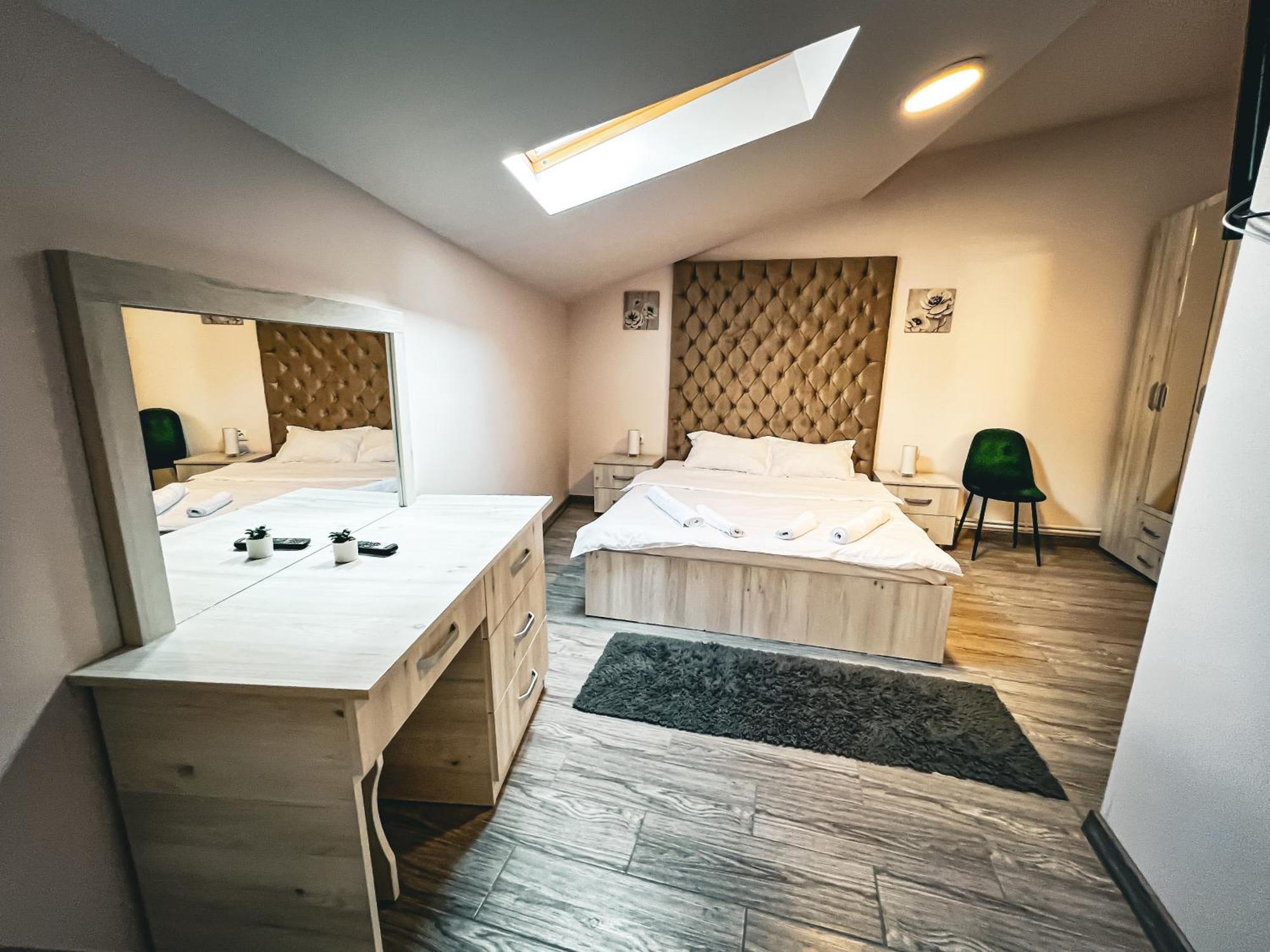 Splendor Boutique Pitesti Luaran gambar